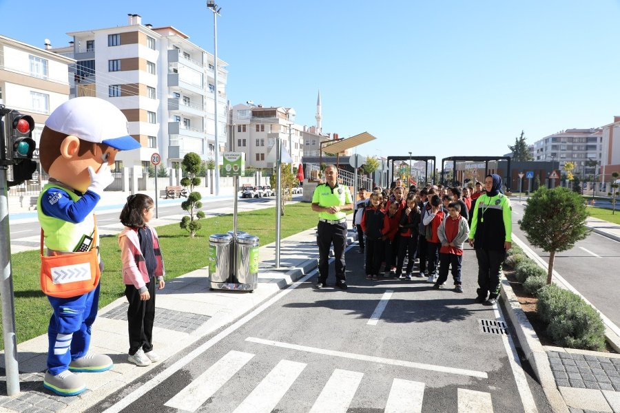 Karatay Trafik Eğitim Parkında Eğitimler Başladı