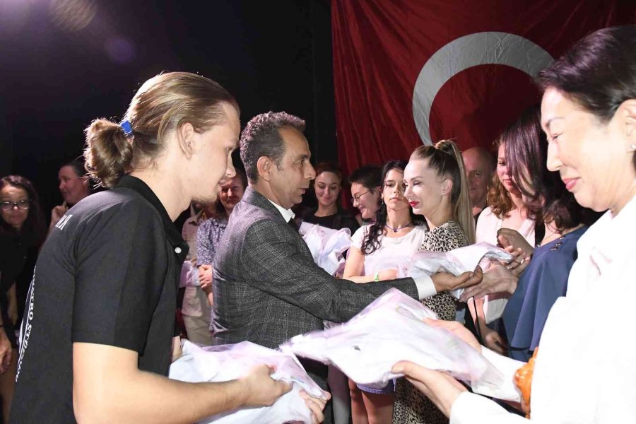 2. Uluslararası Rusça Konuşanlar Amatör Tiyatro Festivali Başladı