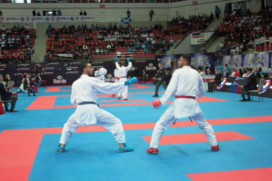 Dünya Ümit Genç U21 Karate Şampiyonası Devam Ediyor