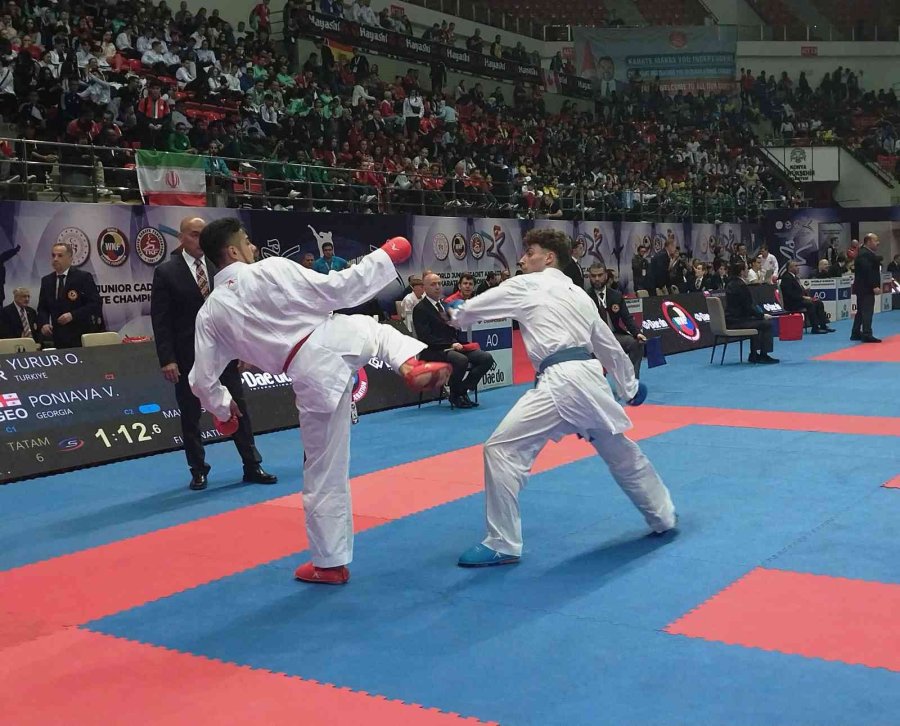 Dünya Ümit Genç U21 Karate Şampiyonası Devam Ediyor