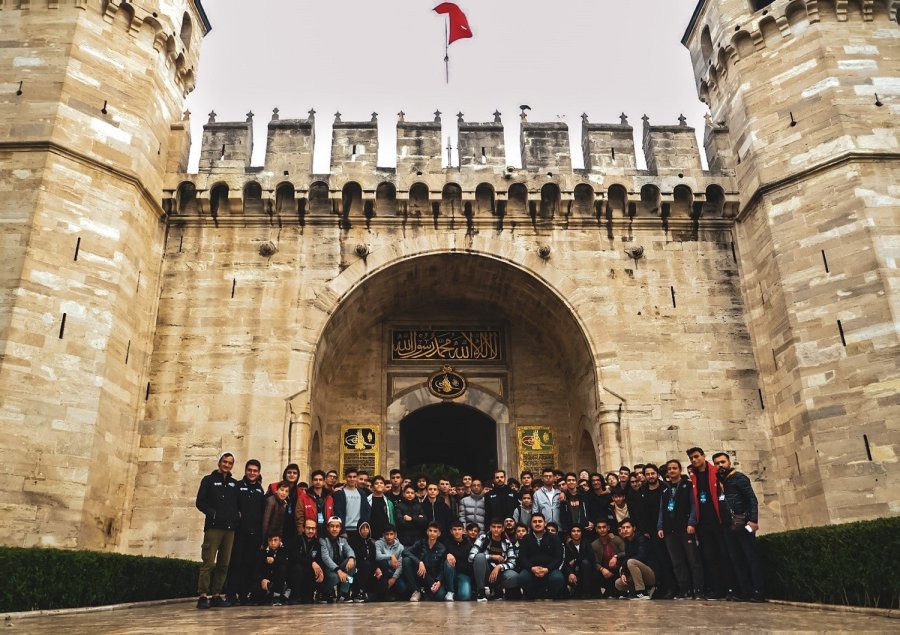 “karatay Okuyor” Projesinin Başarılı Öğrencileri İstanbul’u Gezdi