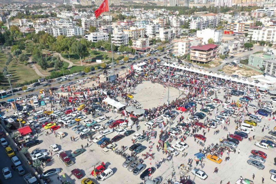 Mersin’de ’toroslar Otofest’ Renkli Görüntülere Sahne Oldu