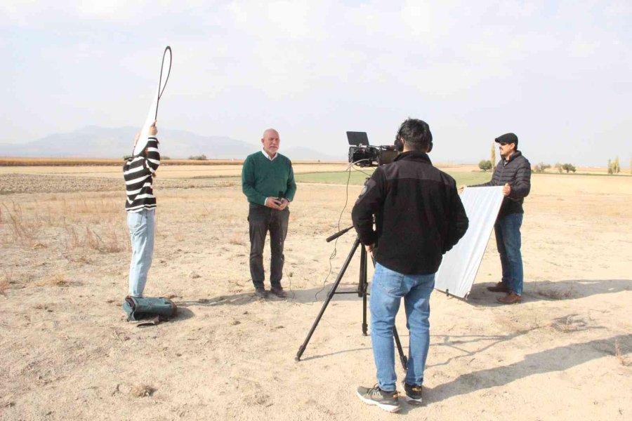 Doç. Dr. Adnan Baysal: "canhasan Höyükleri Çatalhöyük’ten Erkene Tarihleniyor"