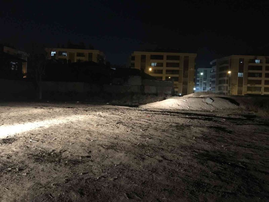 Konya’da Yeni Doğmuş Bebeği Sokak Üzerine Bırakıp Terk Ettiler