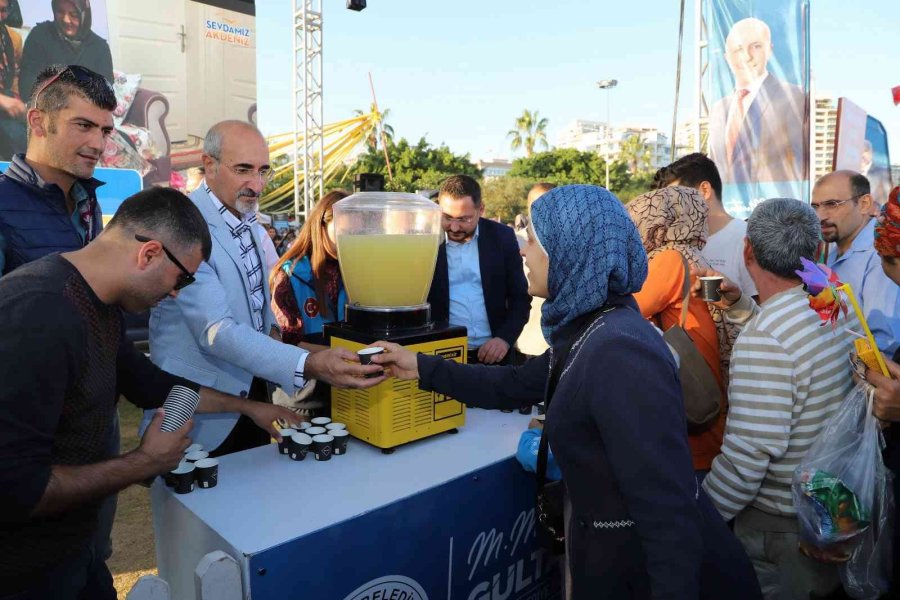 Akdeniz Belediyesi, Festival Konuklarının İlgi Odağı Oldu