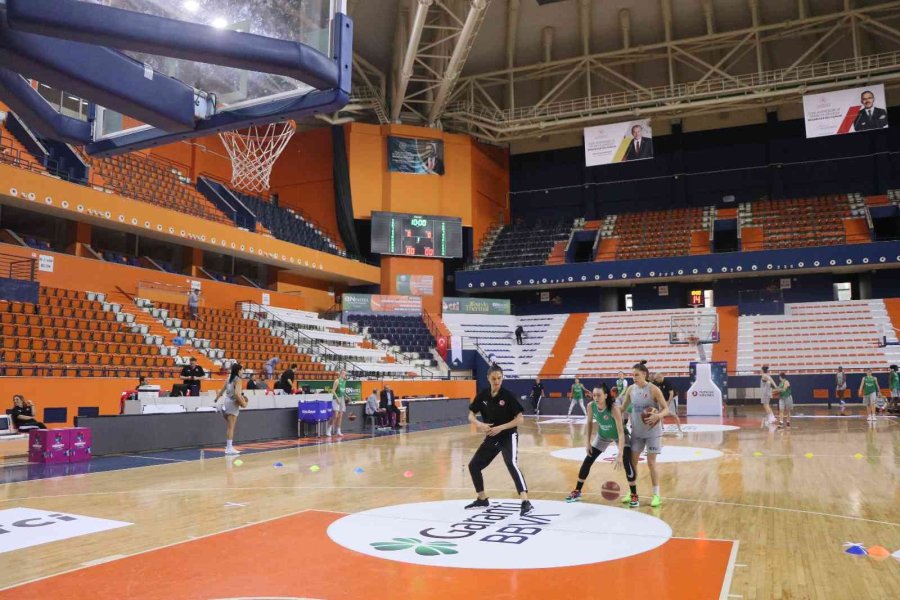 A Milli Kadın Basketbol Takımı’nın Hedefi Avrupa Şampiyonası’na Gitmek