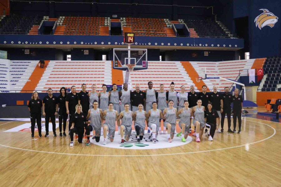 A Milli Kadın Basketbol Takımı’nın Hedefi Avrupa Şampiyonası’na Gitmek