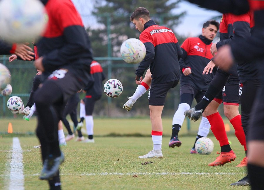 Eskişehirspor, Yeni Mersin İdman Yurdu Maçı Hazırlıklarını Tamamladı