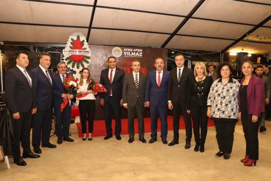 Toroslar’da Öğretmenlere Özel Kutlama