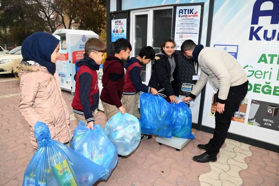 Öğrencilerden “atık Kumbaram” Projesine Tam Destek