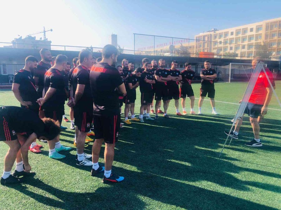 Tff Grassroots C Antrenör Eğitim Programı Mersin’de Başladı