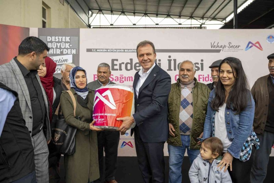 Seçer, Bal Sağım Çadırı Ve Ceviz Fidanı Dağıtım Törenine Katıldı