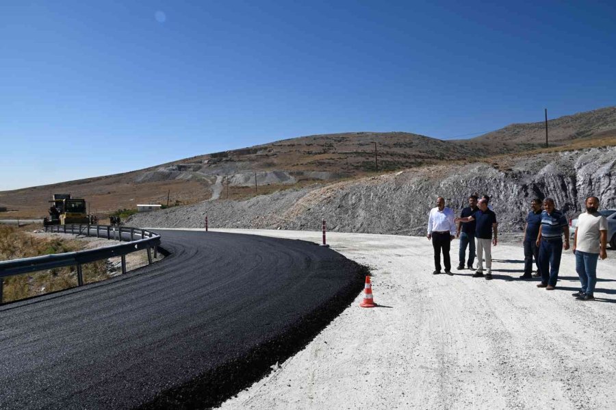 Selçuklu’da Dış Mahallelerin Yol Konforu Yükseldi