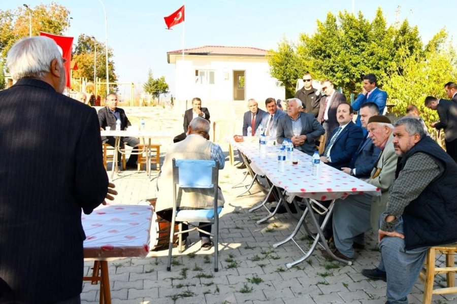 Vali Pehlivan Tarsus İlçesinde Temaslarda Bulundu