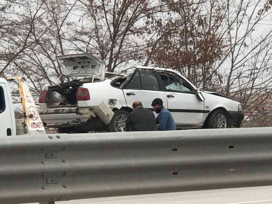 Konya’da Otomobil Şarampole Yuvarlandı: 1 Yaralı