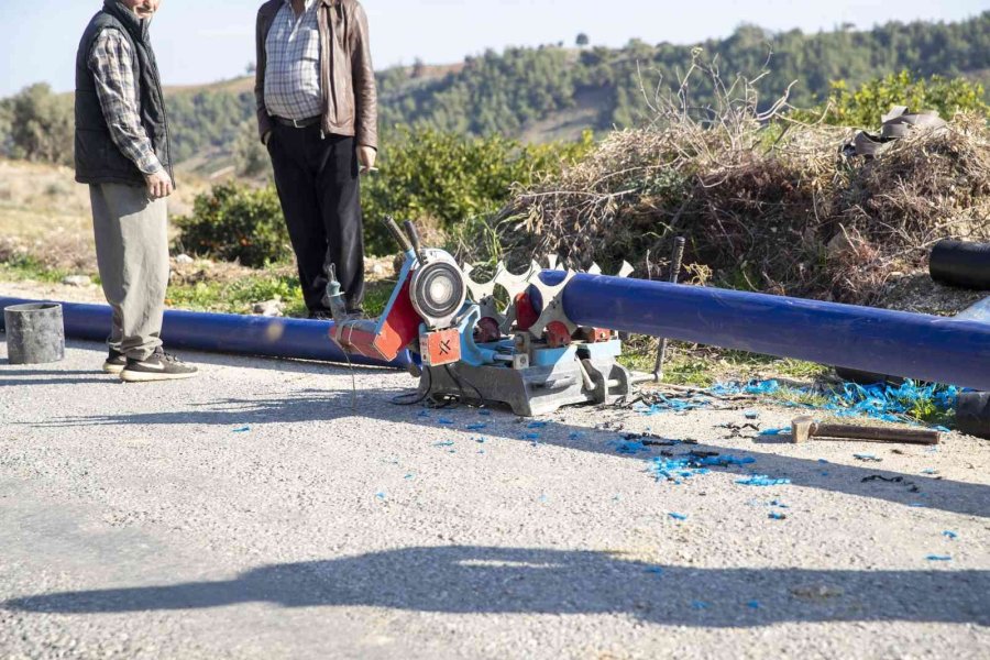 Mersin’de Çiftçilere Sulama Borusu Desteği