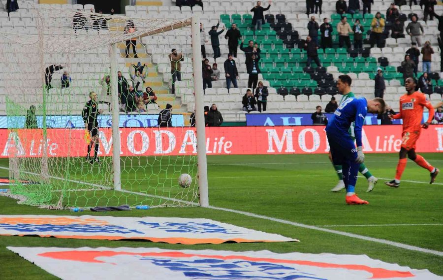 Spor Toto Süper Lig: Konyaspor: 1 - Alanyaspor: 0 (ilk Yarı)