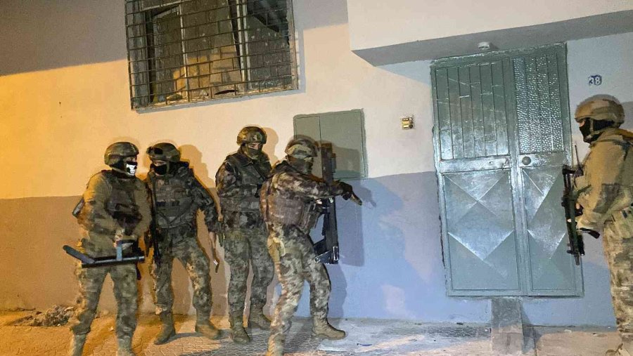 Mersin’de Yılbaşı Öncesi Deaş’a Şafak Operasyonu: 11 Gözaltı Kararı