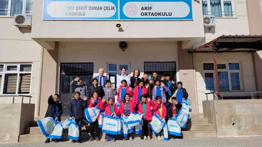 Bahçeşehir Koleji Konyaaltı Kampüsü Velilerinden Köy Okuluna Destek