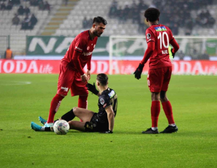 Spor Toto Süper Lig: Konyaspor: 1 - Sivasspor: 1 (ilk Yarı)