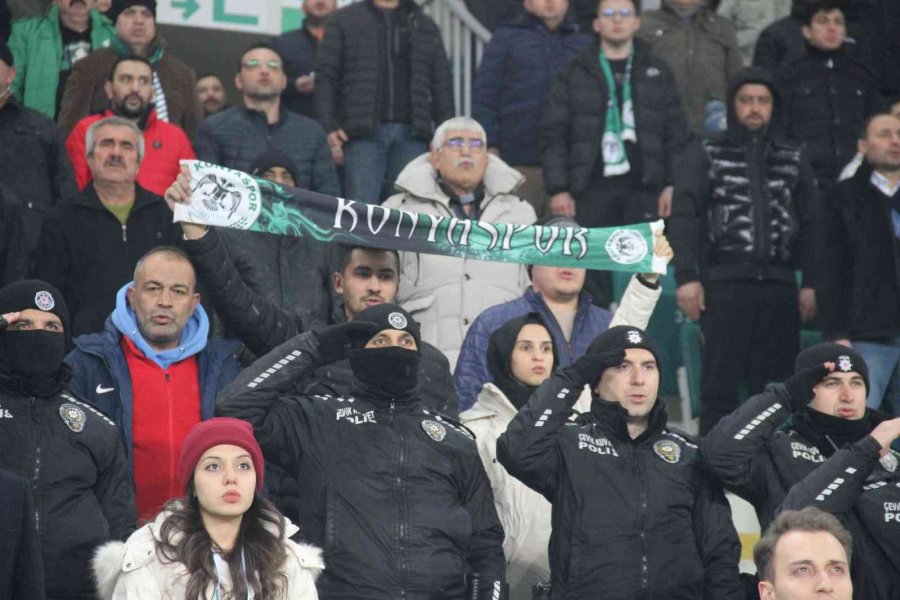 Spor Toto Süper Lig: Konyaspor: 0 - Sivasspor: 0 (maç Devam Ediyor)