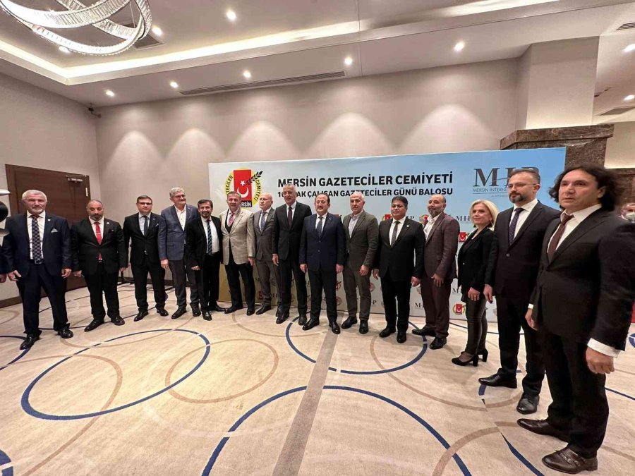 Mersin’de Gazeteciler 10 Ocak Balosunda Bir Araya Geldi