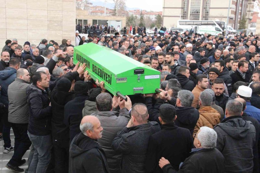 Karaman’da İş Yerinde Uğradığı Bıçaklı Saldırı Sonucu Ölen Genç Toprağa Verildi