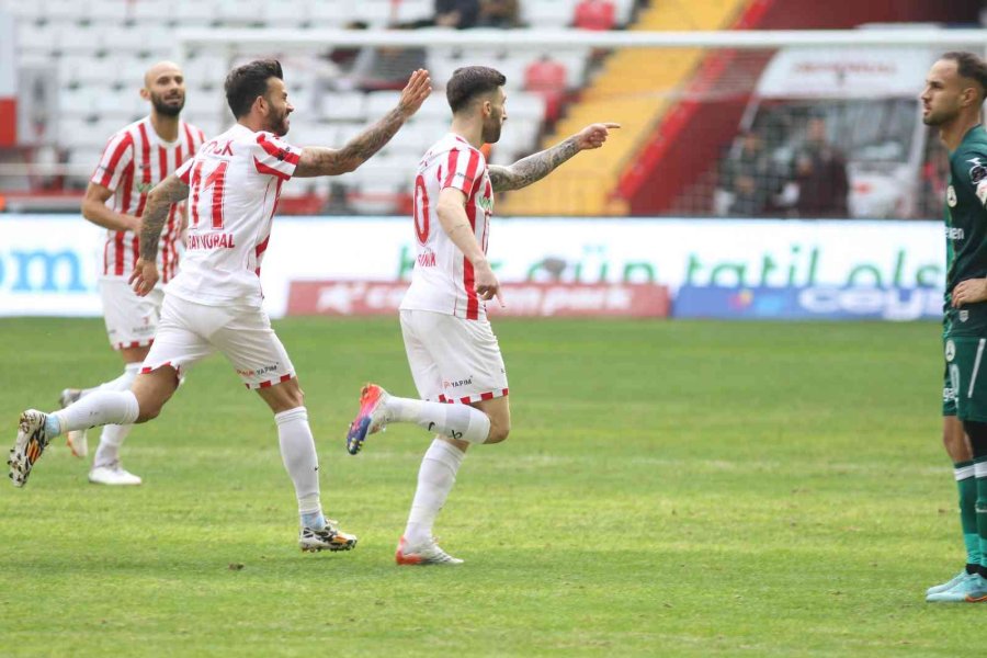 Spor Toto Süper Lig: Fta Antalyaspor: 1 - Giresunspor: 1 (ilk Yarı)