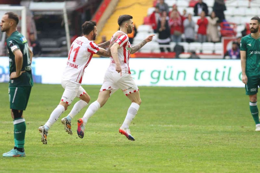 Spor Toto Süper Lig: Fta Antalyaspor: 1 - Giresunspor: 1 (ilk Yarı)