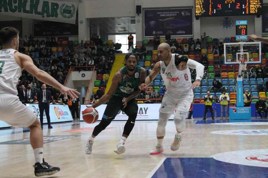 Basketbol Süper Ligi: Konyaspor: 71 - Pınar Karşıyaka: 82