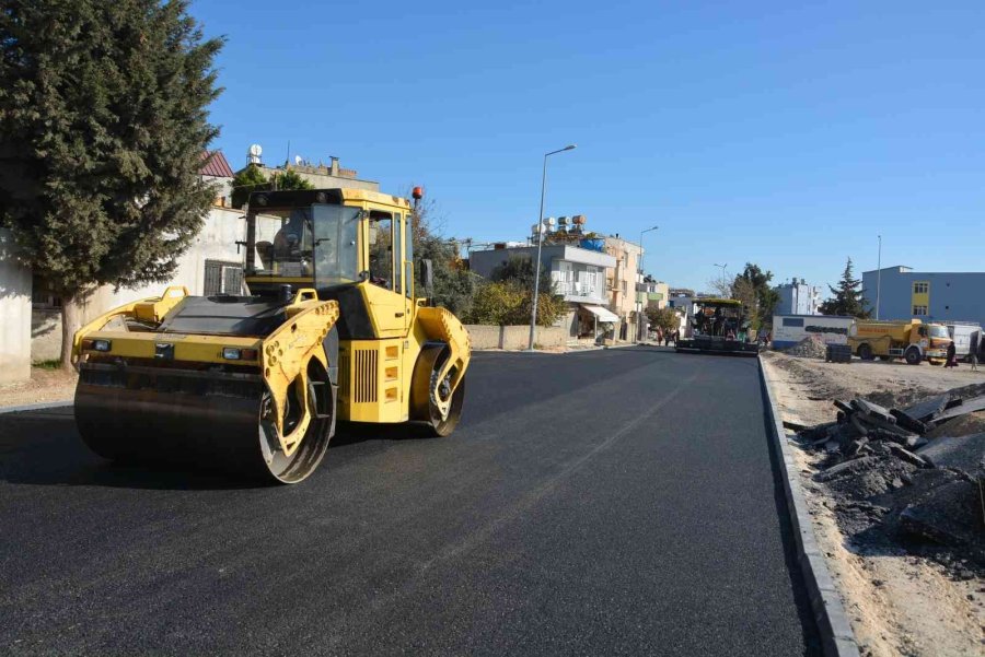 Tarsus’taki Toros Caddesi Yenilendi