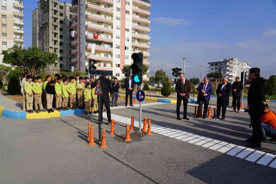 Çocuklar Eğlenerek Öğreniyor: 10 Bin Öğrenciye Trafik Eğitimi