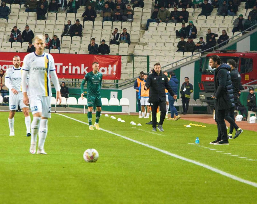 Spor Toto Süper Lig: Konyaspor: 0 - Ankaragücü: 0 (ilk Yarı)