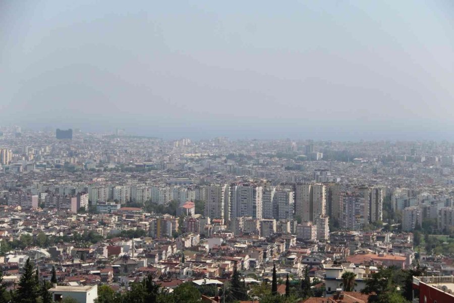 Antalya’da Oda Başkanı, Sayısı Artan Yabancı Emlakçılara Karşı Böyle Sitem Etti: “bizi İçlerine Almıyorlar”