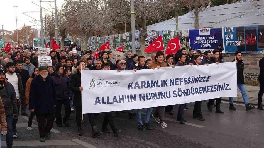 Konya’da Kur’an-ı Kerim’i Müdafaa Yürüyüşü