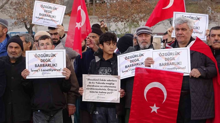 Konya’da Kur’an-ı Kerim’i Müdafaa Yürüyüşü