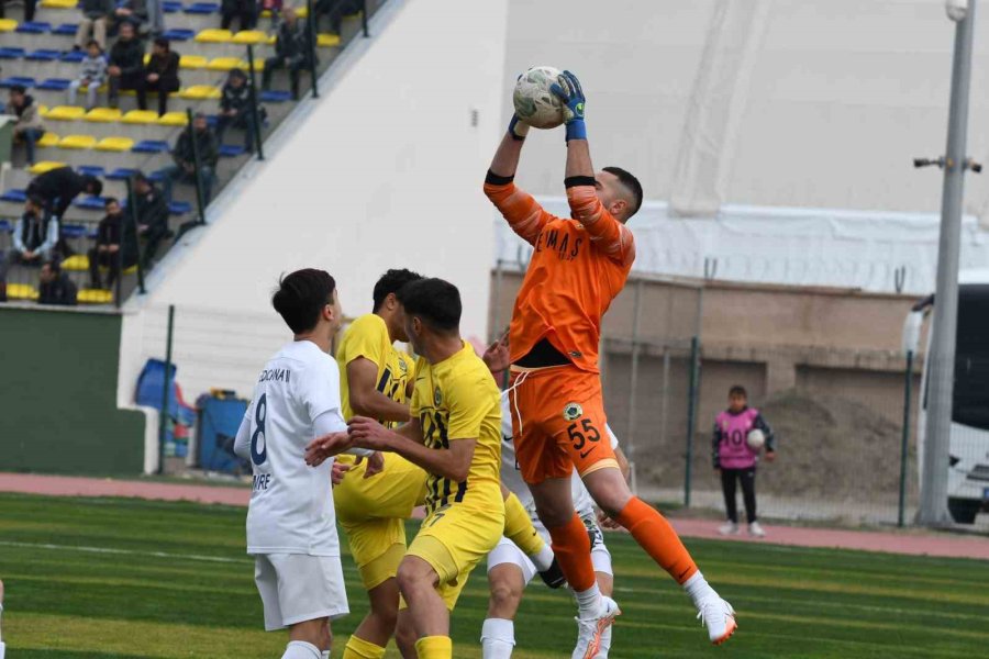 Tff 2. Lig: Tarsus İdman Yurdu: 0 - Menemen Futbol Kulübü: 2