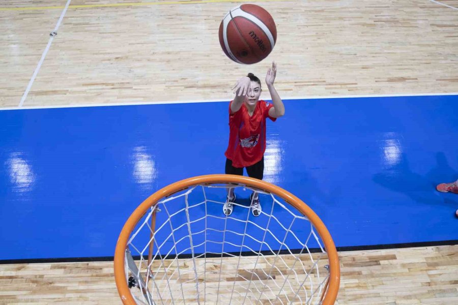 Mersin’den Genç Basketbolcular, Gelişim Kampına Katıldı