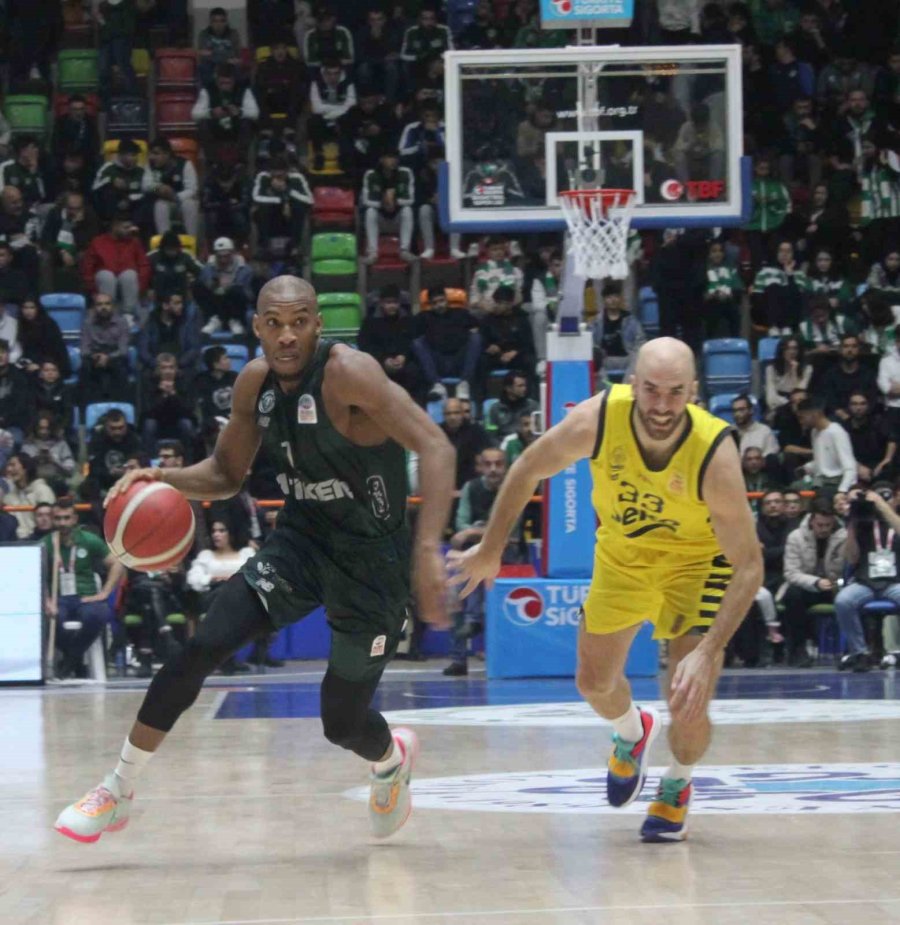 Basketbol Süper Ligi: Konyaspor: 61 - Fenerbahçe: 62