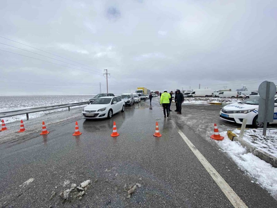 Konya’da Ulaşıma Kar Engeli