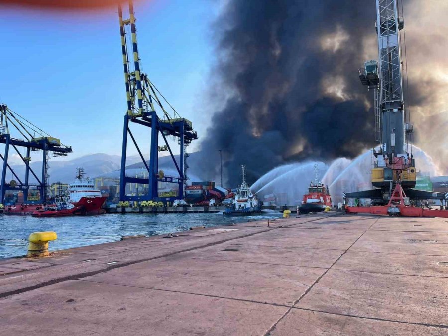 İskenderun Limanı’ndaki Yangın Kontrol Altına Alındı