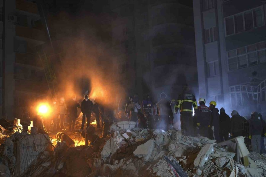 Adana Büyükşehir, Felaketin Yaralarının Sarılması İçin Teyakkuzda