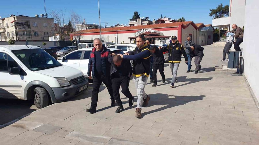 Adana’da Depremi Fırsat Bilen 6 Hırsızlık Zanlısı Suçüstü Yakalandı