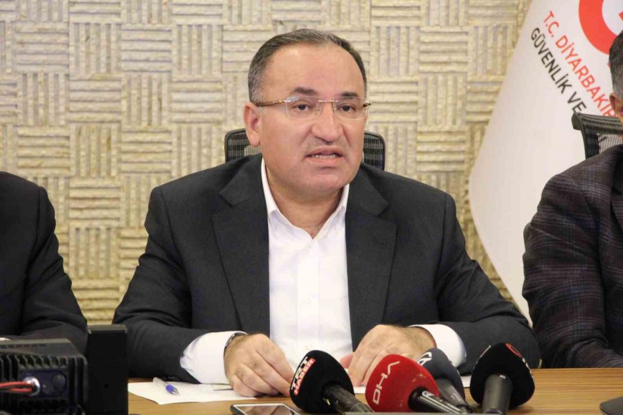 Bakan Bozdağ: “diyarbakır’da Şimdiye Kadar 192 Kişi Vefat Etti, Bin 91 Kişi Yaralandı”