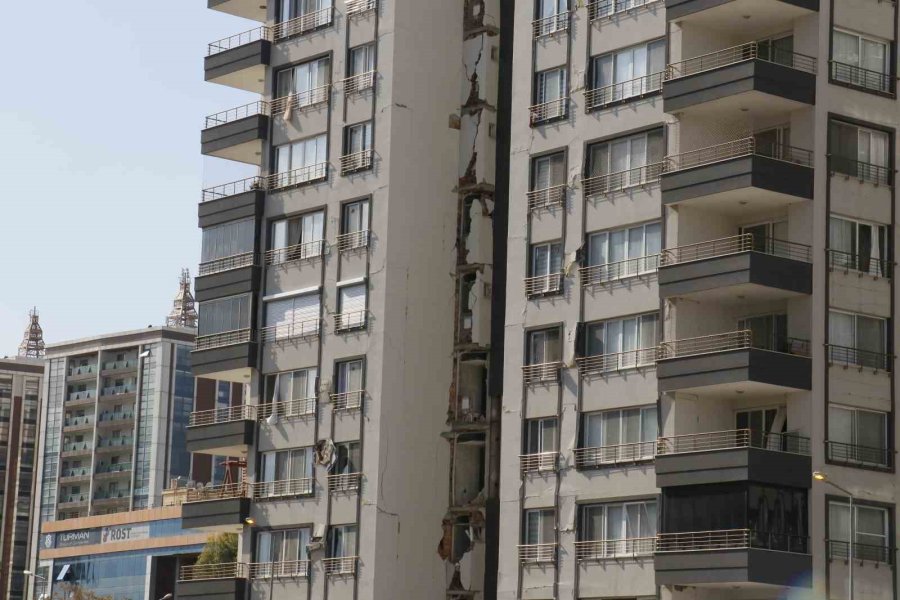 İskenderun’da Tahribat Havadan Görüntülendi