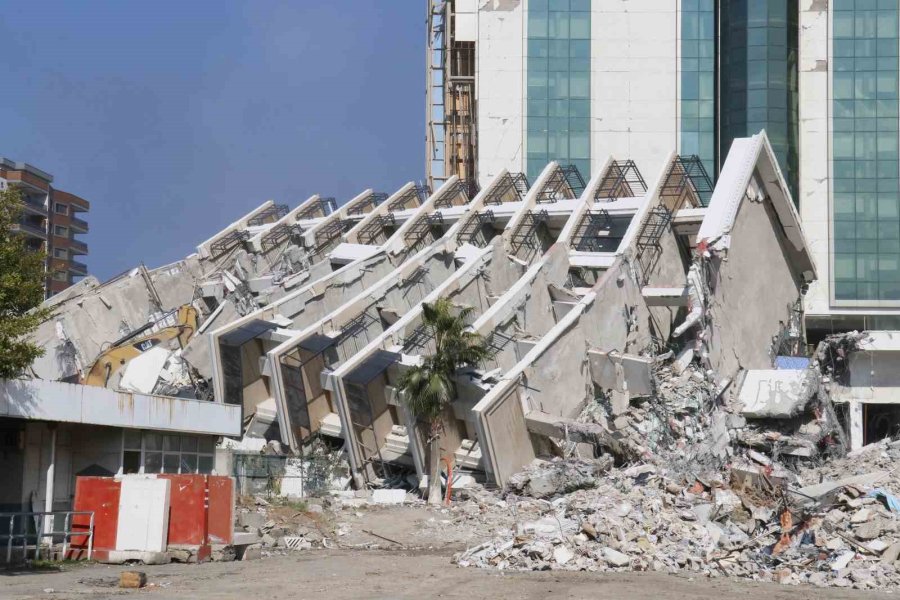 İskenderun’da Tahribat Havadan Görüntülendi