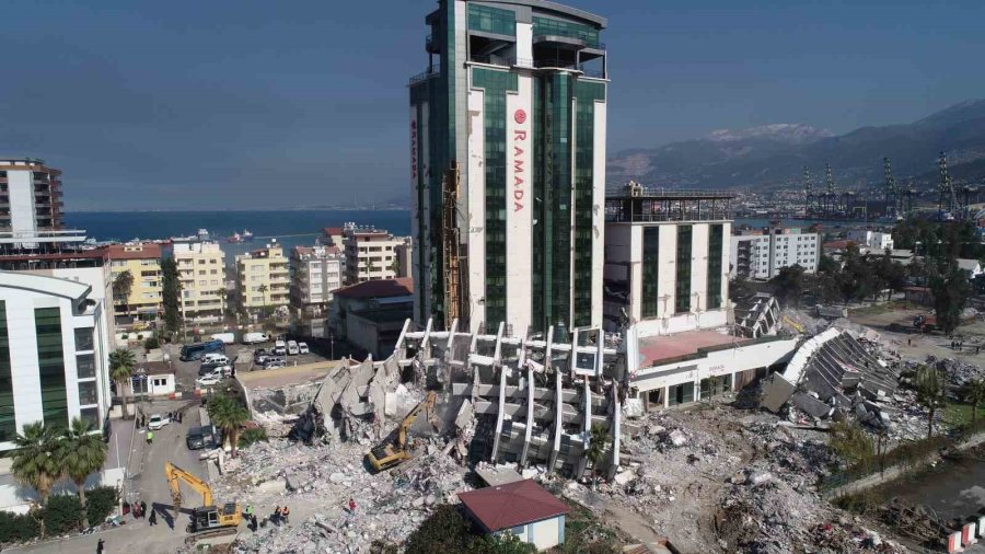 İskenderun’da Tahribat Havadan Görüntülendi