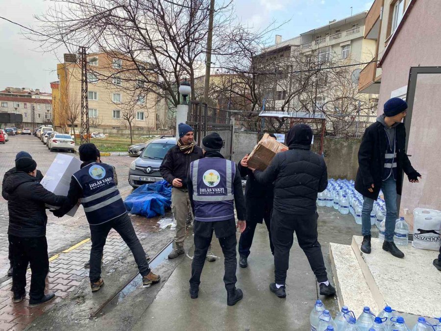 İhlas Pazarlama, Evleri Enkaz Altında Kalan Müşterilerinin Tüm Borçlarını Siliyor