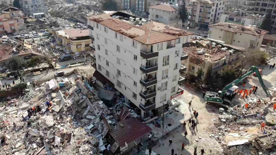 Defne’de Depremin Yol Açtığı Yıkım Havadan Görüntülendi