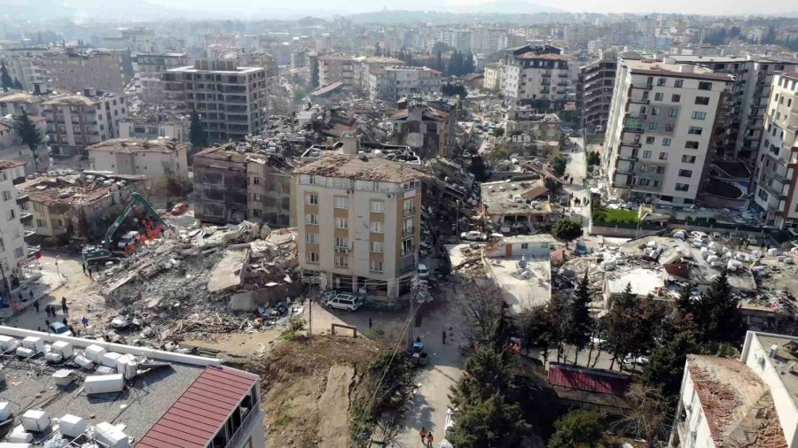 Defne’de Depremin Yol Açtığı Yıkım Havadan Görüntülendi